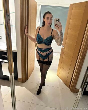 bustybelle_xx
