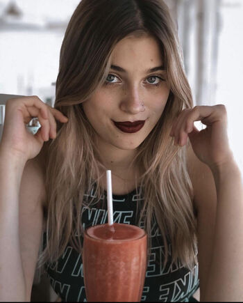 Camila Landi