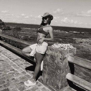 Camila Mayrink