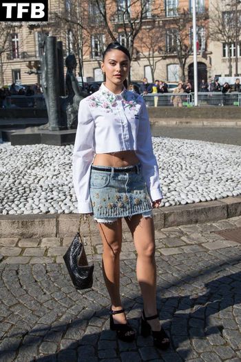 Camila Mendes