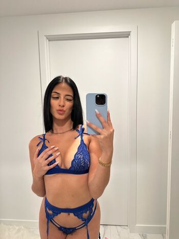 Camilla X Araujo