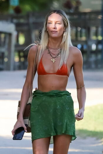 Candice Swanepoel