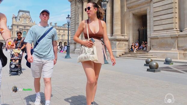 CANDID Boobs