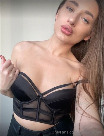 candy_tonya