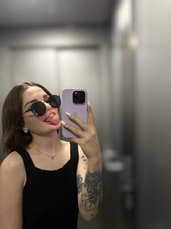 carlyonlycarly