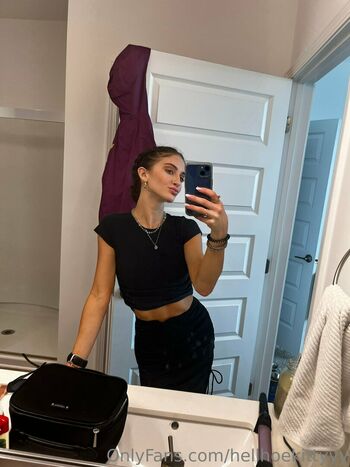 carolineeex