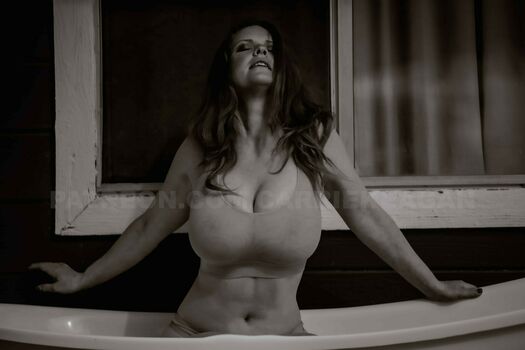 Carrie Keagen