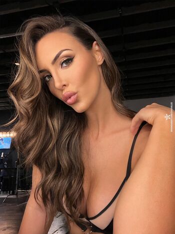 Cassie Lee