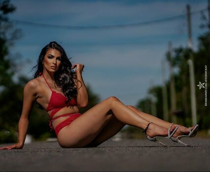 Cassie Lee