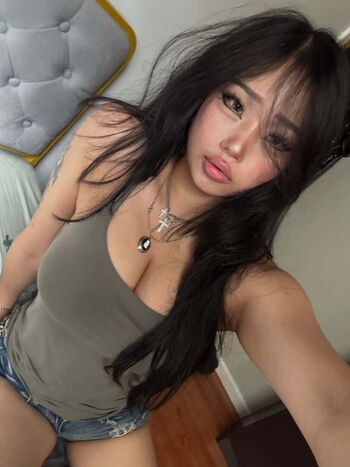 Full leaked Cellow page private onlyfans photo