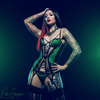 Cervena Fox