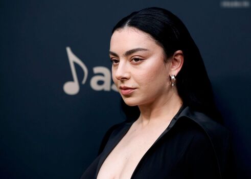 Charli XCX