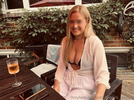 CharlizeFoXXX