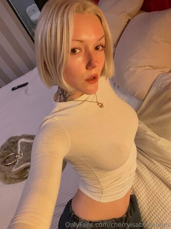 cherryisabellejones