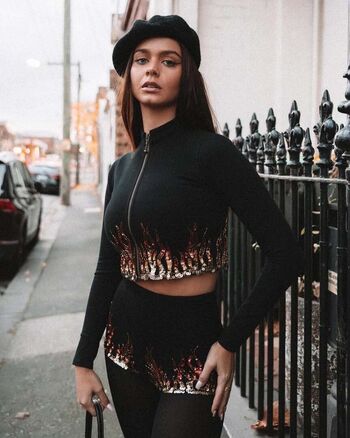 Chloe Campbell