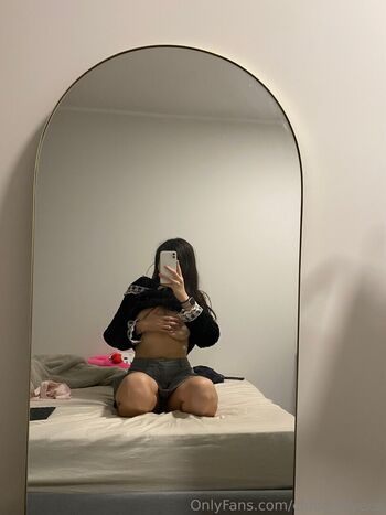 chloe_fayeee