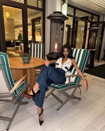 Chloe Khan