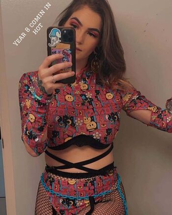 Chloe Moniz