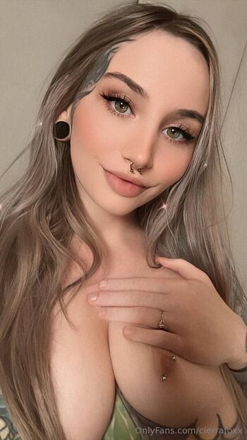 cierrafoxx