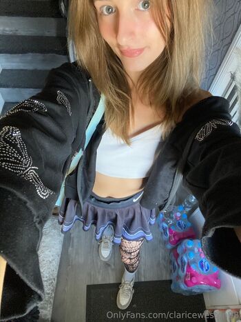clariceweston98