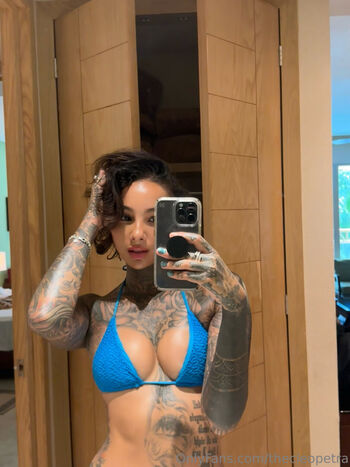 Cleo Petra