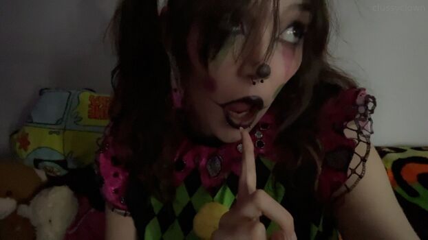 clussyclownn