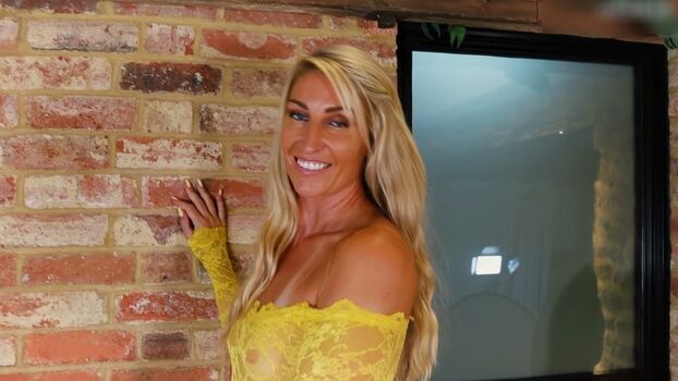 Courtney Sins