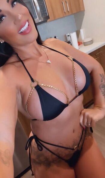 Courtney Tillia