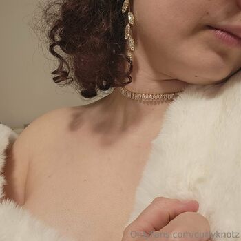 curlyknotz