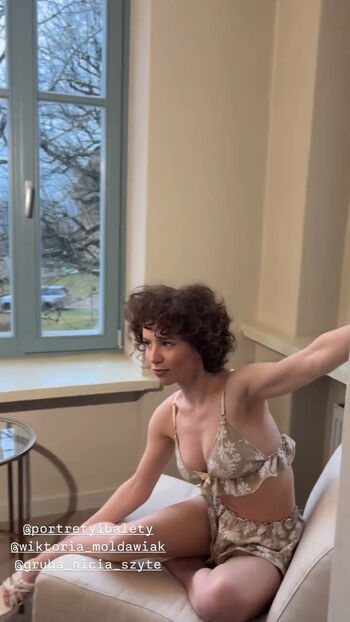 curlywiktoria