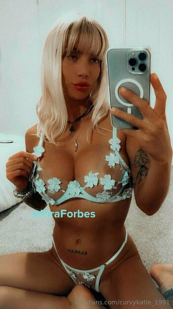 curvykatie_1991