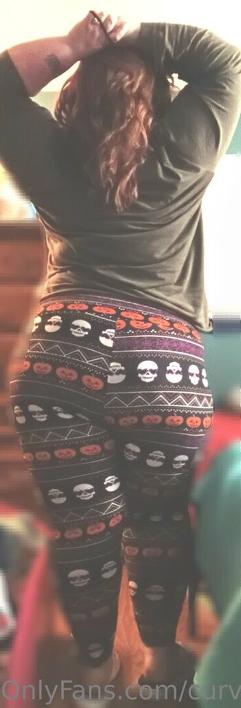 curvywhitechick_89