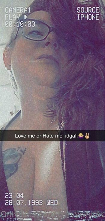 curvywhitechick_89