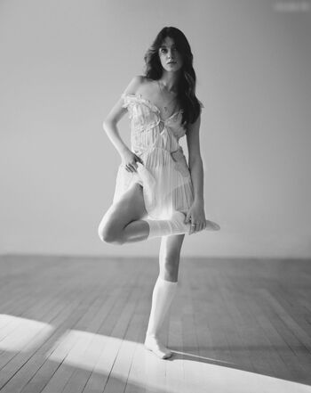Daisy Edgar-Jones