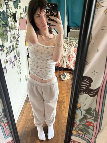 Daisy Lee