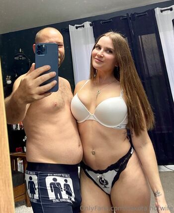 Dakota Hotwife