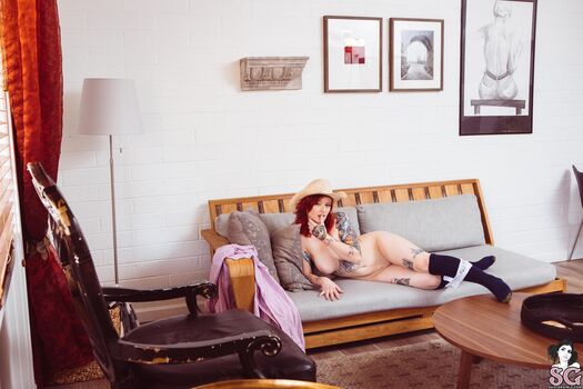 Dame Suicide
