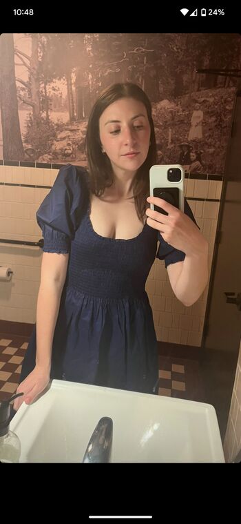 Dana Schwartz