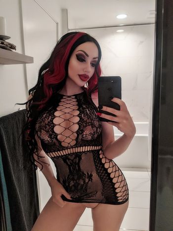 Dani Divine