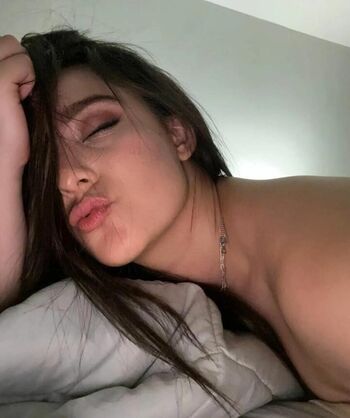 Daniela Flores
