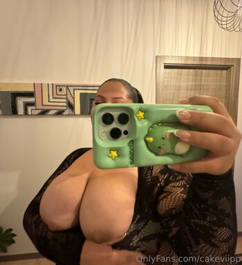 Danielacakeyy