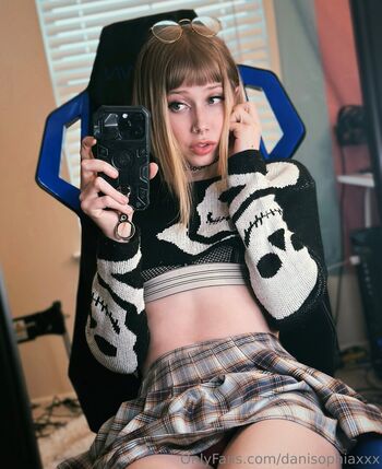 danisophiaxxx