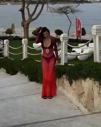 Dayane Mello