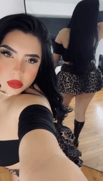 dee.caro