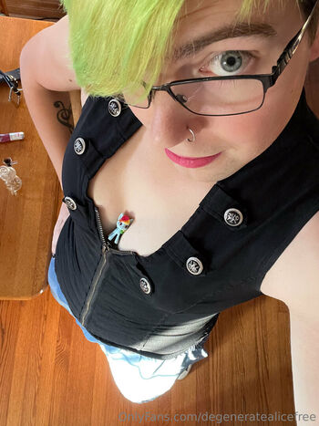 degeneratealicefree
