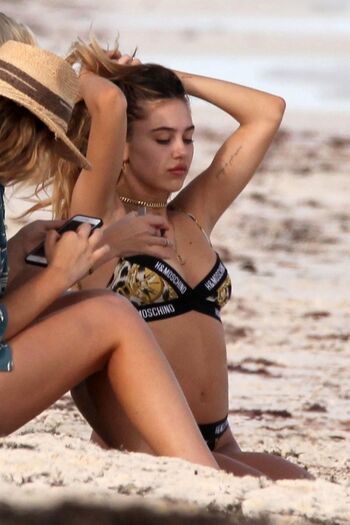 Delilah Hamlin