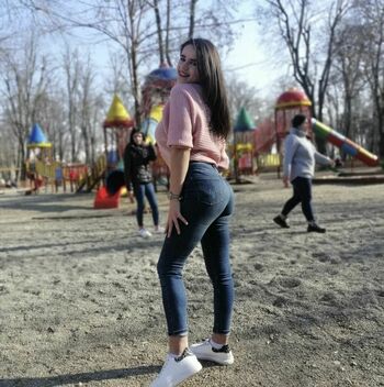 Denisa R Maria