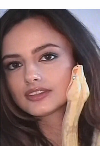 Desi VIP