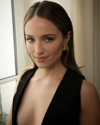 Dianna Agron