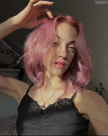 Dina Brauner aka dina.brx